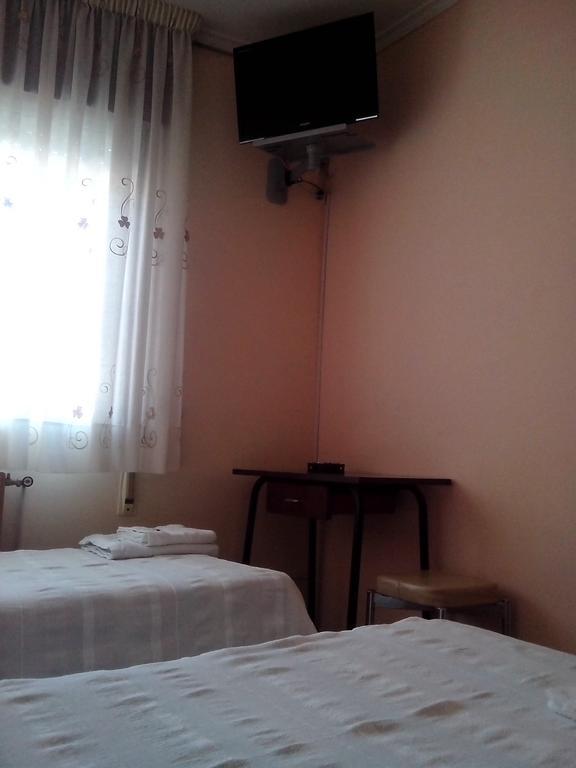 Pension Estrada Сантьяго-де-Компостела Екстер'єр фото