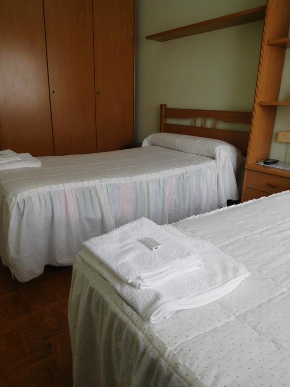 Pension Estrada Сантьяго-де-Компостела Екстер'єр фото
